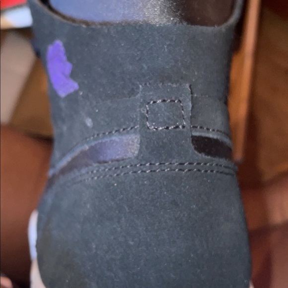 WORN ONE JORDAN 1 RETRO (will negotiate on price) COMES IN ORIGINAL BOX